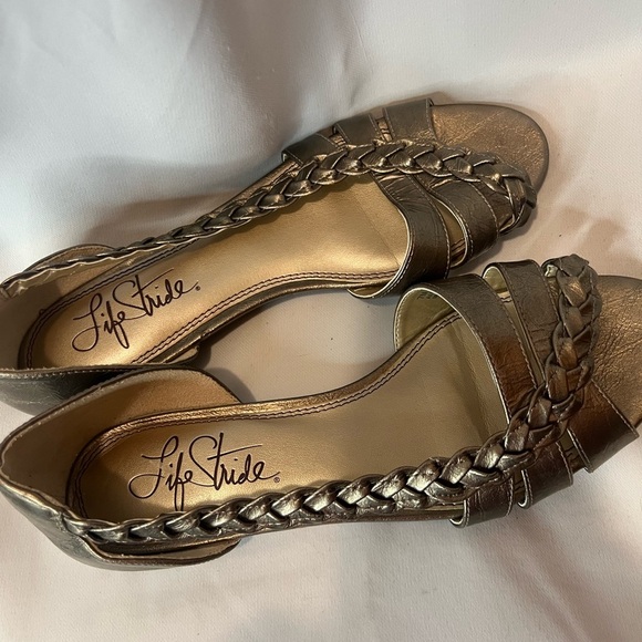 Life Stride Gold Flats with Intricate Woven Design - Picture 5 of 7